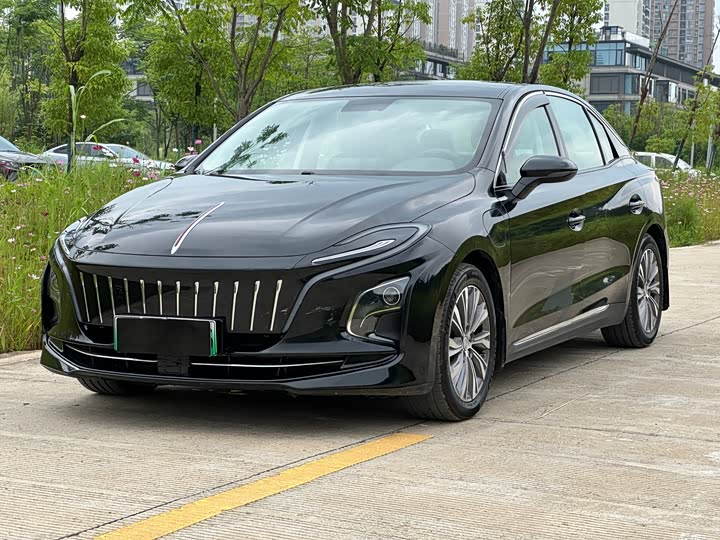 Hongqi E-QM5 2022 431km Charging Enjoyment Edition