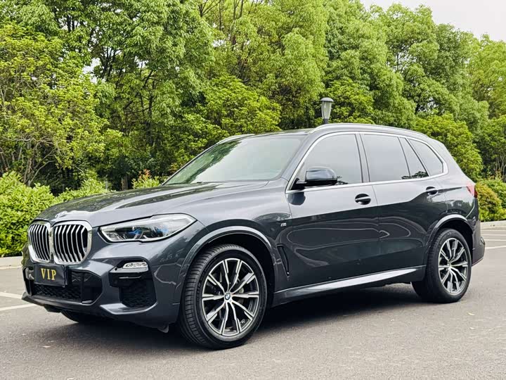 X5() 2021 Model xDrive40i M