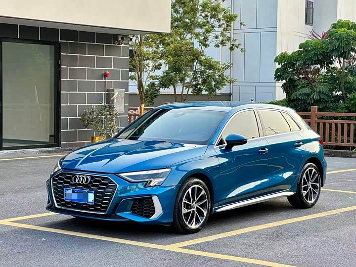 A3 2021 Model Sportback 35 TFSI Version