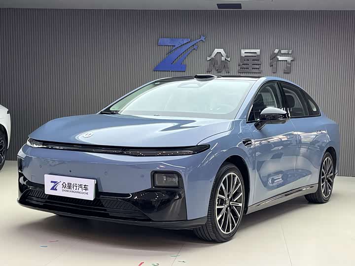 B01 2025 Model 550 Edition