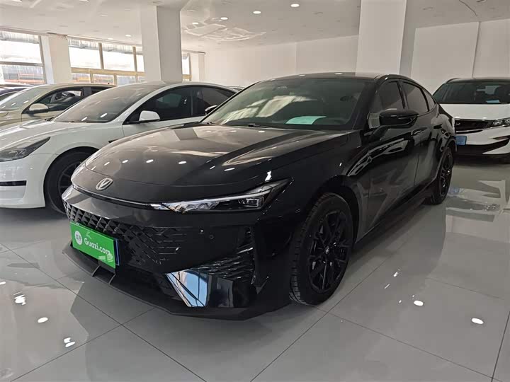 Changan UNI-V 2024 1.5T Prestige Edition