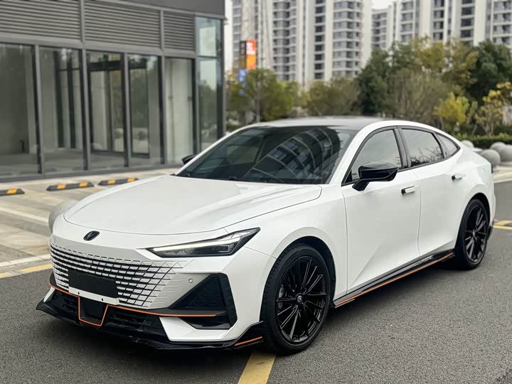 Changan UNI-V 2022 1.5T sports version