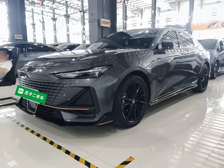 Changan UNI-V 2022 1.5T Sport