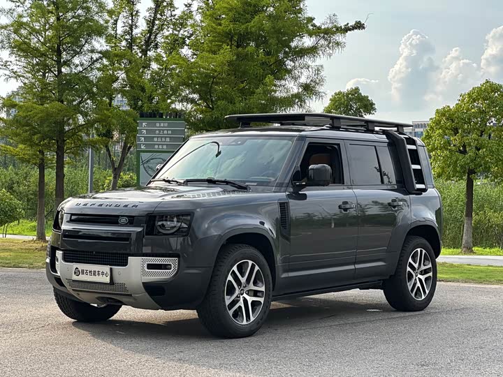 Land Rover Defender 2024 110 3.0T P400 Dark Special Edition