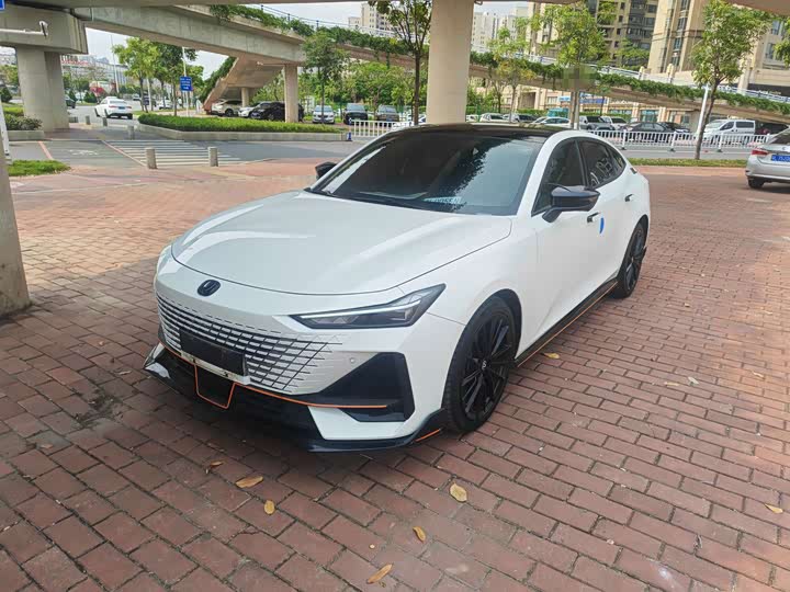 Changan UNI-V 2022 1.5T Sport