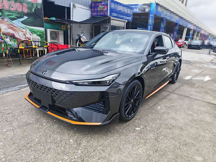 Changan UNI-V 2024 1.5T noble sports model