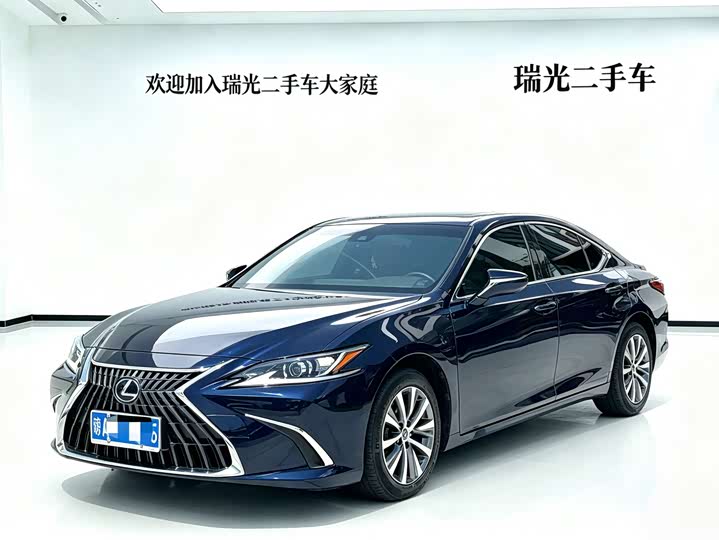 Lexus ES 2020 200 Excellence Edition