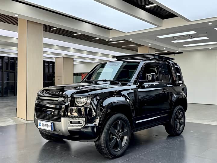 Model 90 2.0T P300 X-DYNAMIC HSE