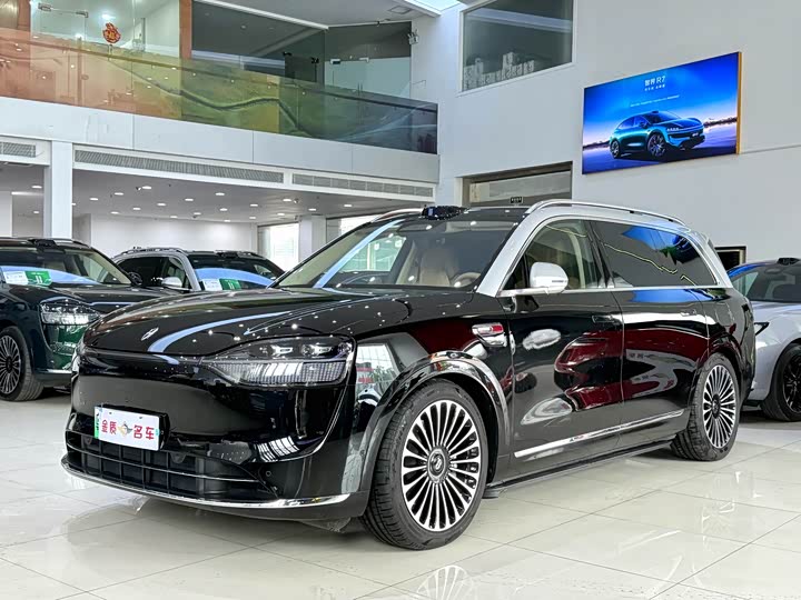 Wenjie M9 2025 extended range Ultra version 52kWh 6-seater version (192-line lidar)