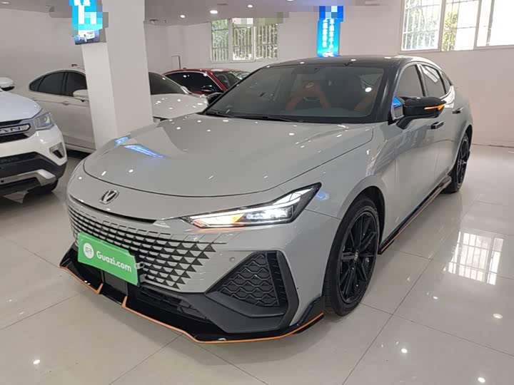 UNI-V 2023 Model 2.0T Edition