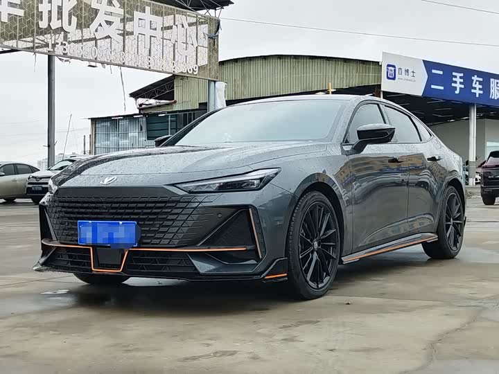 Changan UNI-V 2023 1.5T sports version