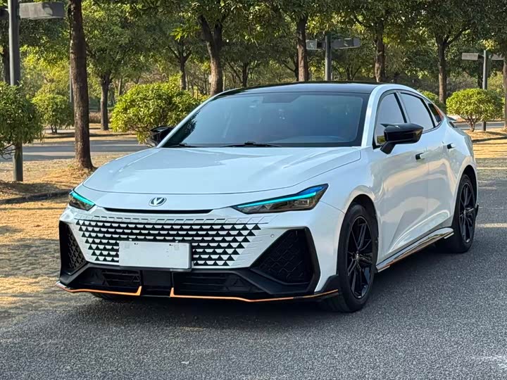 Changan UNI-V 2023 2.0T sharp version