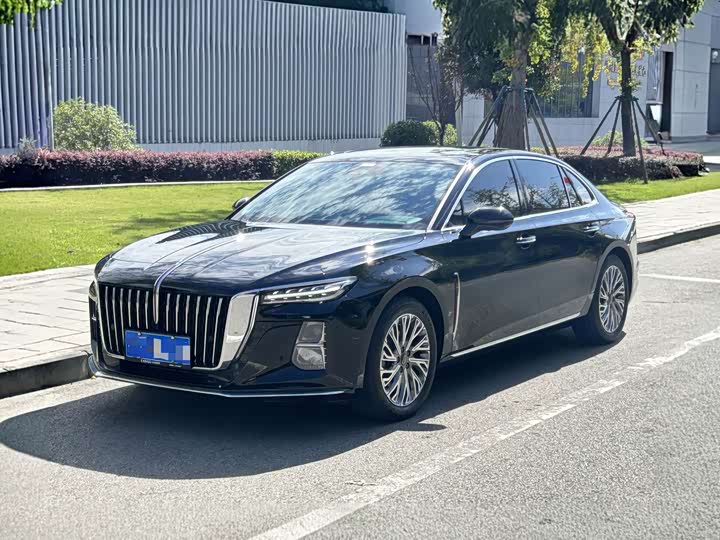 Hongqi H5 2023 2.0T automatic smart connected flag version