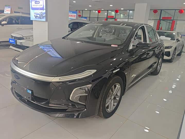 Hongqi E-QM5 2025 610km PLUS