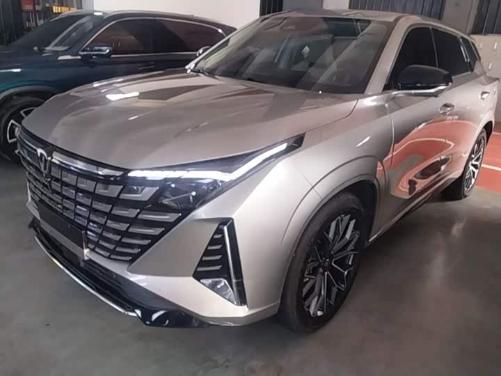 UNI-Z 2025 Model 1.5T Luxury Version