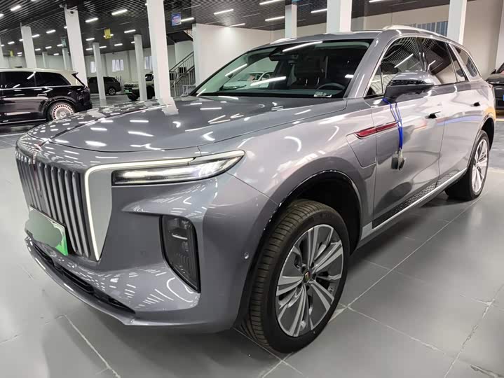 Hongqi E-HS9 2022 model 660km Qichang version six seats