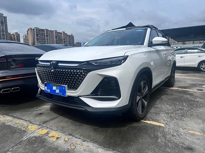 Changan X7 PLUS 2024 1.5T automatic respect type 7 seats
