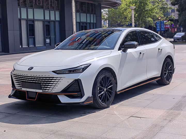 Changan UNI-V 2023 1.5T Sport Edition