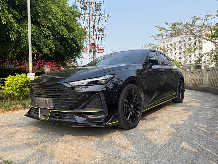Changan UNI-V 2022 1.5T Sport