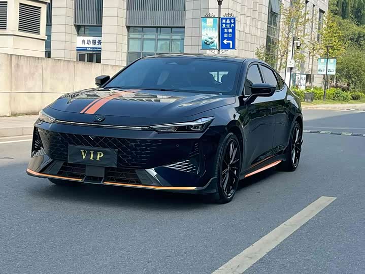 Changan UNI-V 2024 1.5T noble sports model
