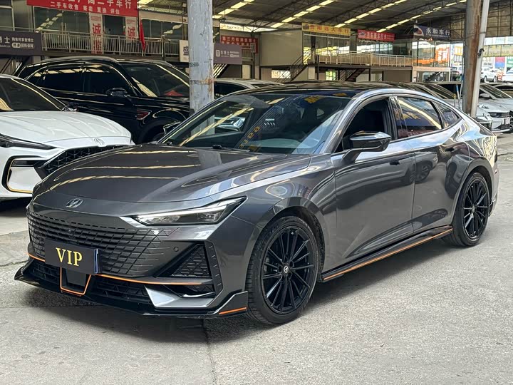 Changan UNI-V 2022 1.5T Sport