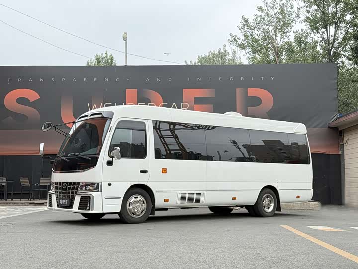 2023 Coaster 2023 4.0L manual