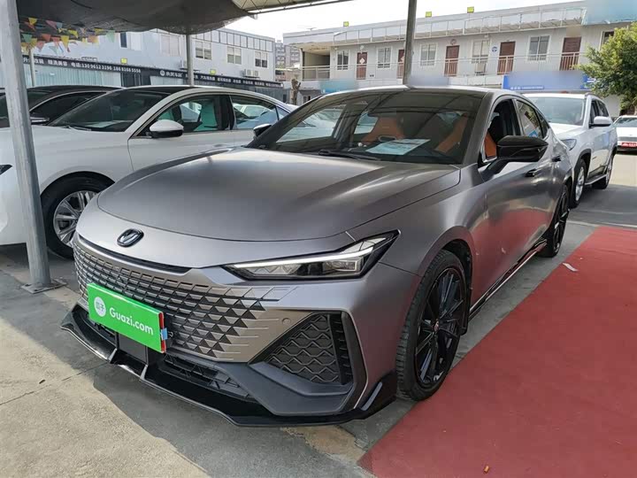 Changan UNI-V 2023 2.0T Lingsu Edition