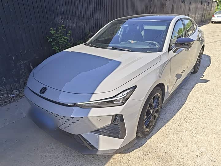 Changan UNI-V 2024 1.5T Prestige Edition