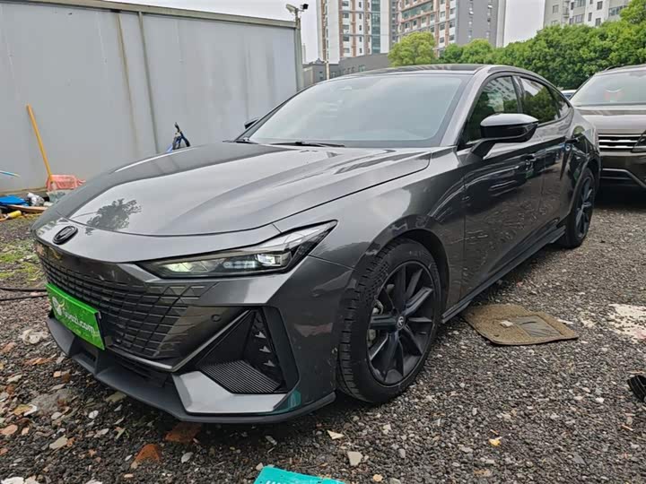 Changan UNI-V 2023 1.5T Prestige Edition