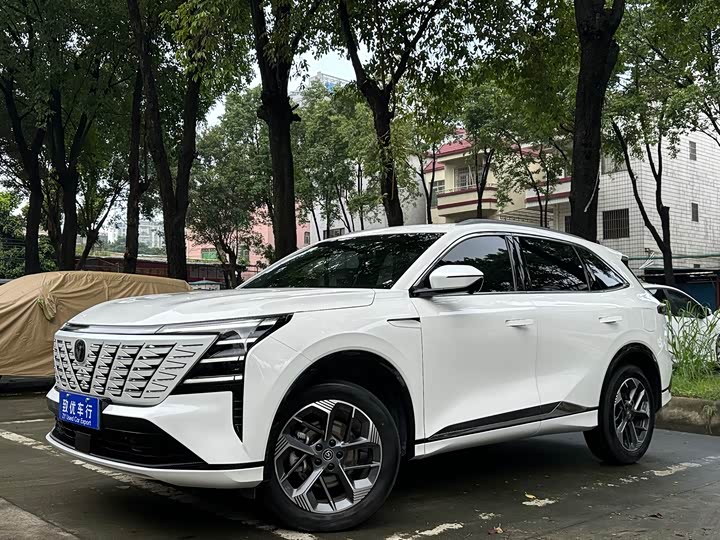 Changan CS75 PLUS 2025 Fourth Generation 1.5T New Blue Core Smart Luxury Edition