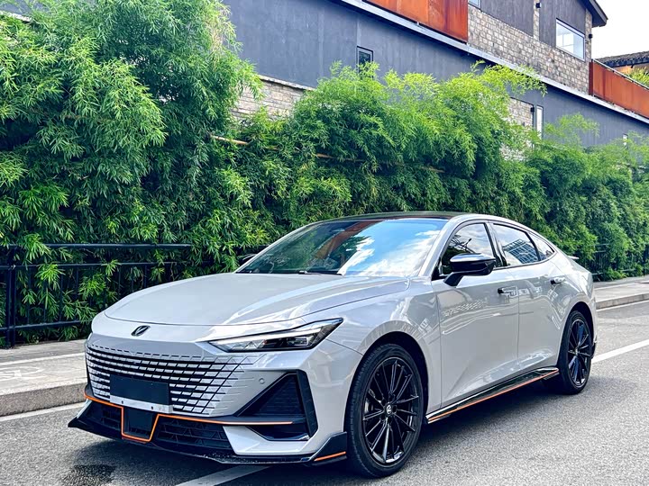 Changan UNI-V 2023 1.5T Sport Edition