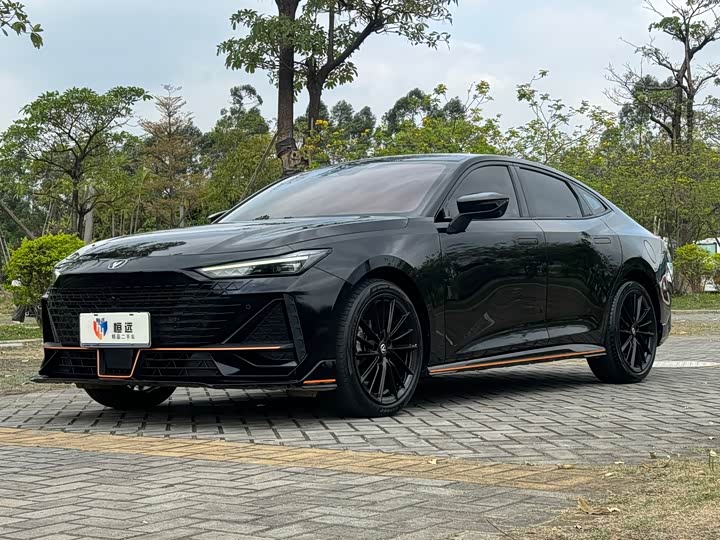 Changan UNI-V 2023 1.5T Sport Edition