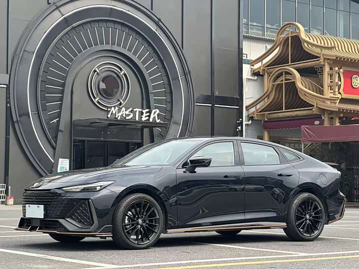 Changan UNI-V 2023 2.0T Lingsu Edition