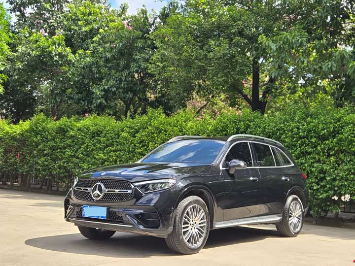 GLC 2024 Model GLC 260 L 4MATIC Version 5
