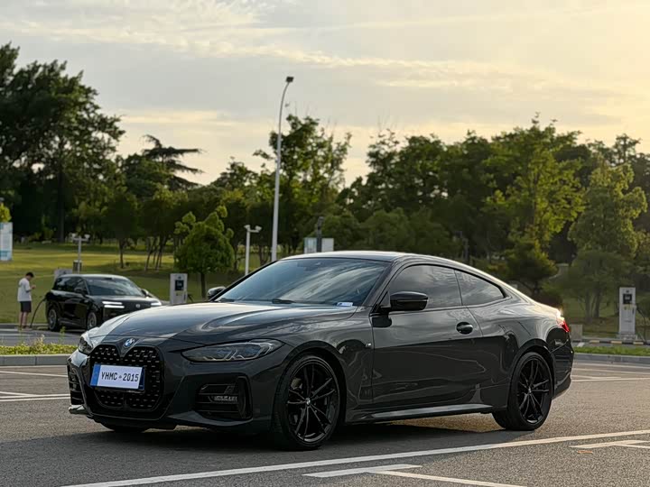 BMW 4 Series 2022 facelift 425i M Sports Night Package