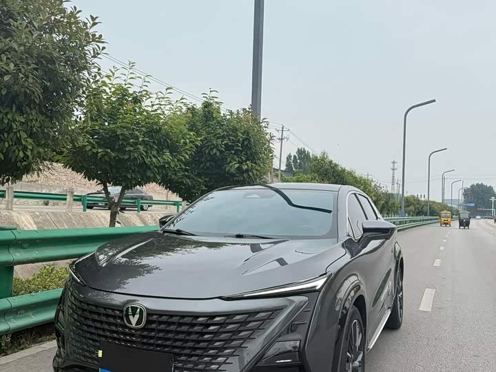 UNI-T 2023 Model 1.5T Premium Version
