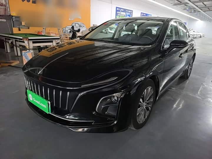 Hongqi E-QM5 2022 431km Charging Enjoyment Edition