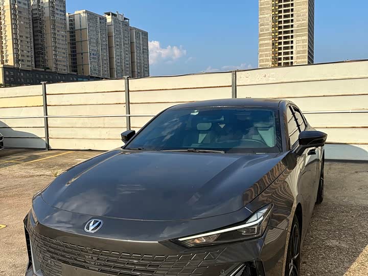 Changan UNI-V 2022 1.5T Sport