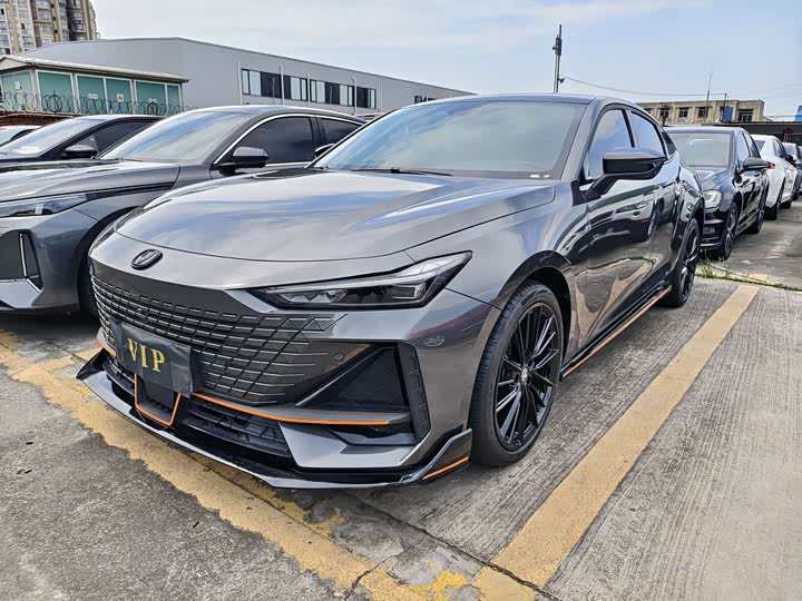 Changan UNI-V 2023 1.5T Sport Edition