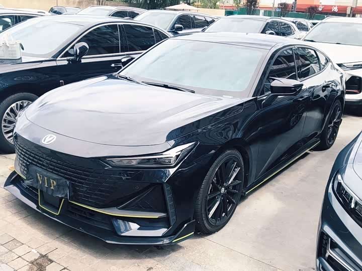Changan UNI-V 2022 1.5T Sport