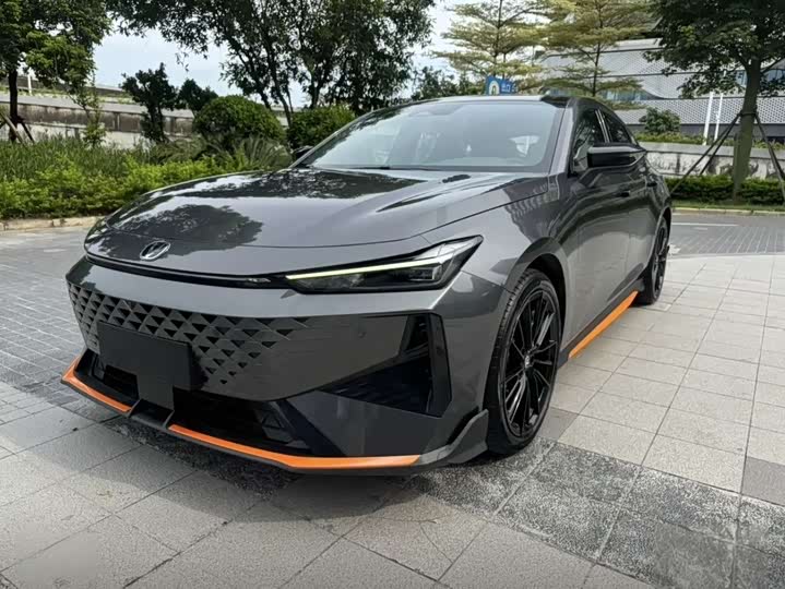 Changan UNI-V 2024 1.5T noble sports model