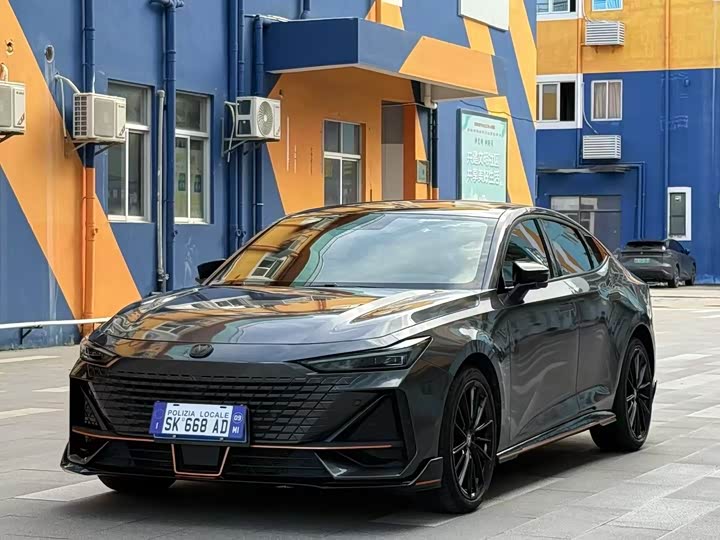 Changan UNI-V 2022 1.5T ZunGui Edition