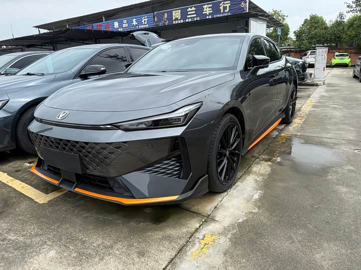 Changan UNI-V 2025 1.5T 500Bar premium sports model