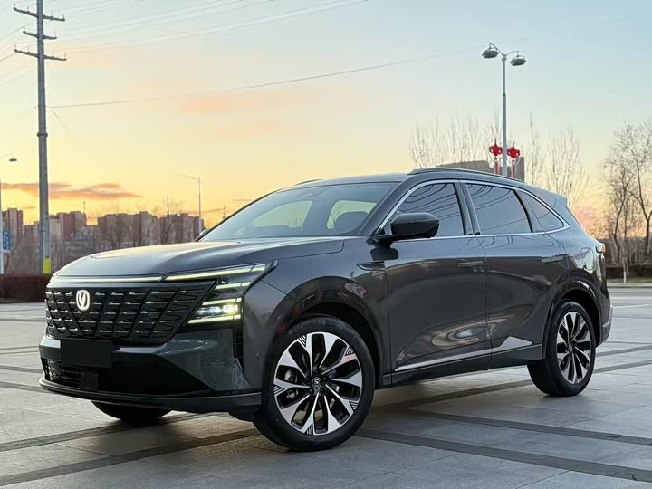 CS75PLUS 2025 Model UItra 2.0T Version