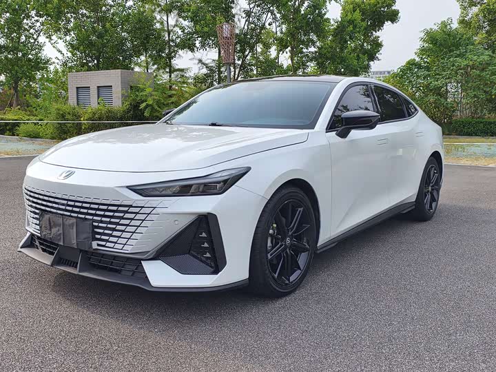 Changan UNI-V 2023 1.5T Prestige Edition