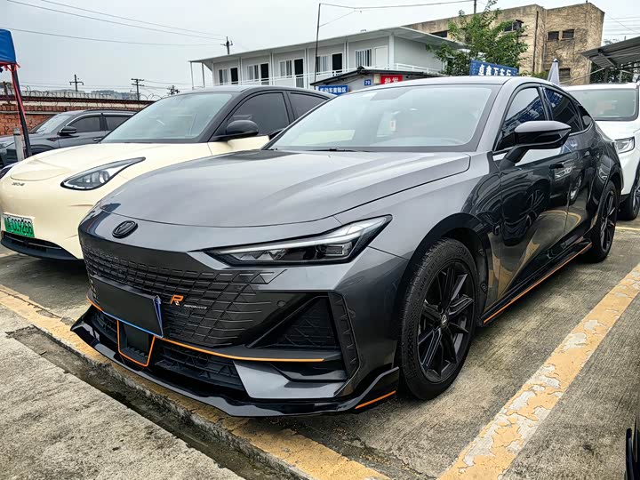 Changan UNI-V 2022 1.5T Sport