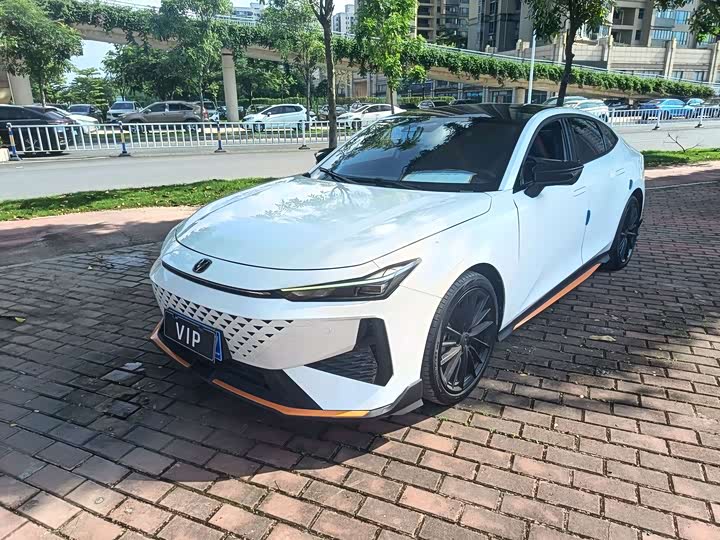 Changan UNI-V 2024 1.5T Prestige Edition