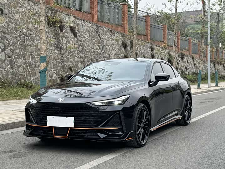 Changan UNI-V 2023 1.5T Sport Edition