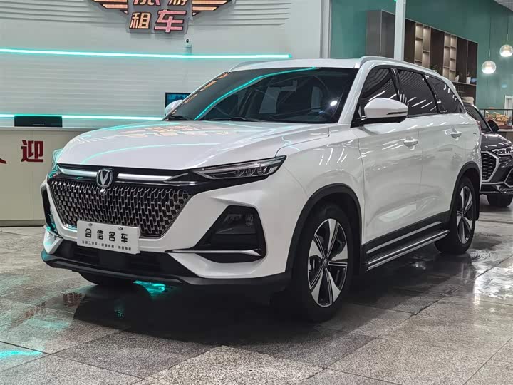 Changan X7 PLUS 2024 model 1.5T automatic intelligent enjoyment type 5 seats