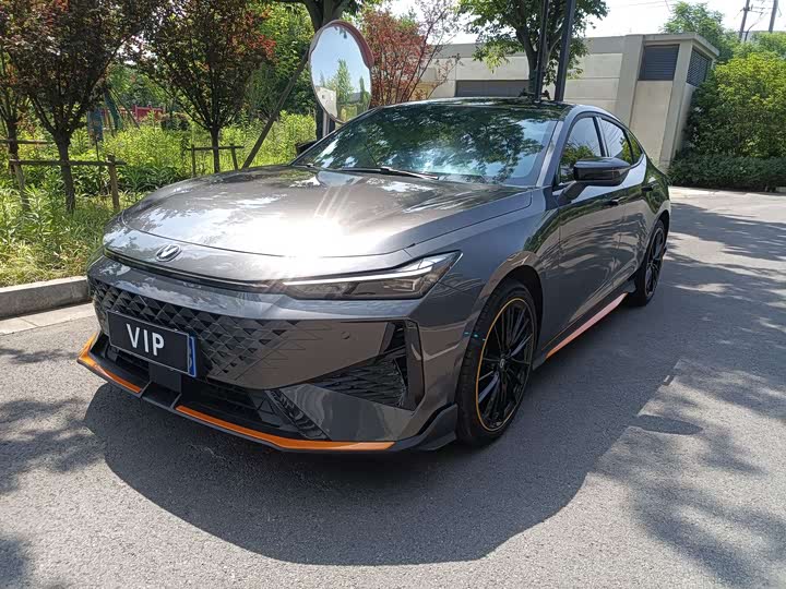 Changan UNI-V 2024 1.5T noble sports model